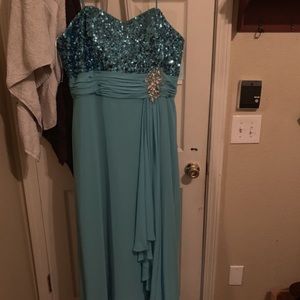 Prom/ bridesmaid dress